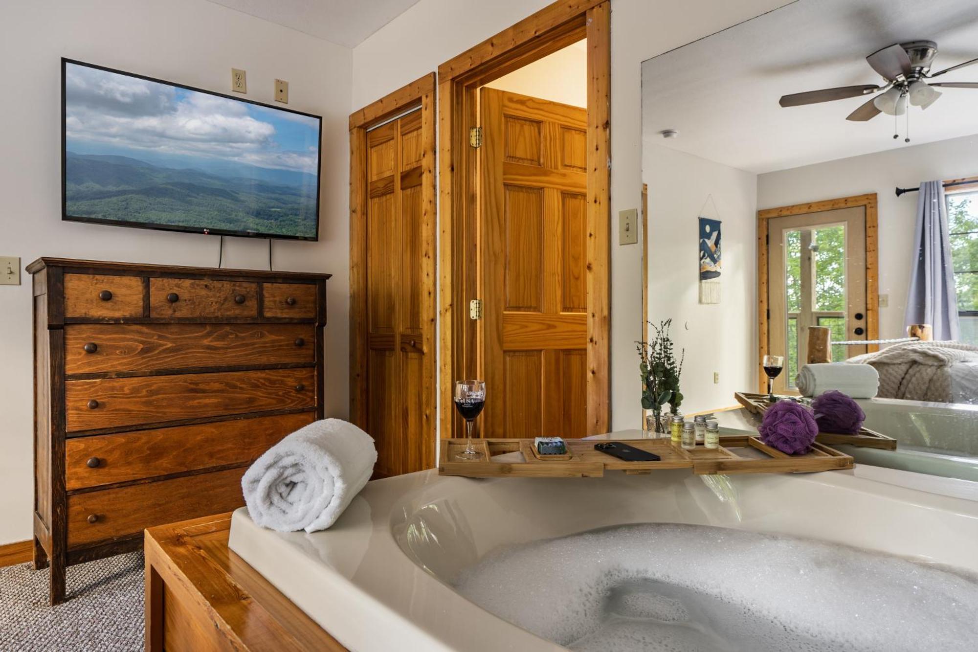Elevista - Quaint&Private-Views-Hottub-Pooltable-Bears-3 Clubhouse Pools Gatlinburg Exterior foto